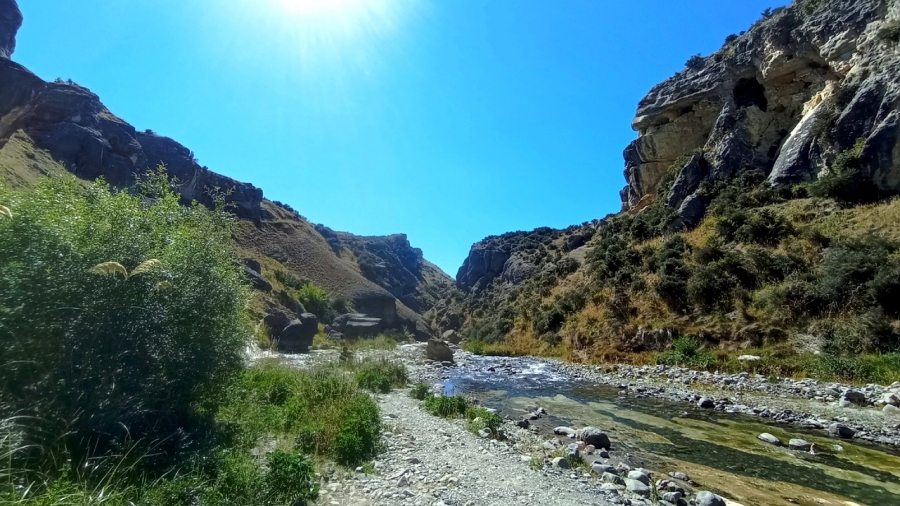  ,      Cave Stream Scenic Reserve